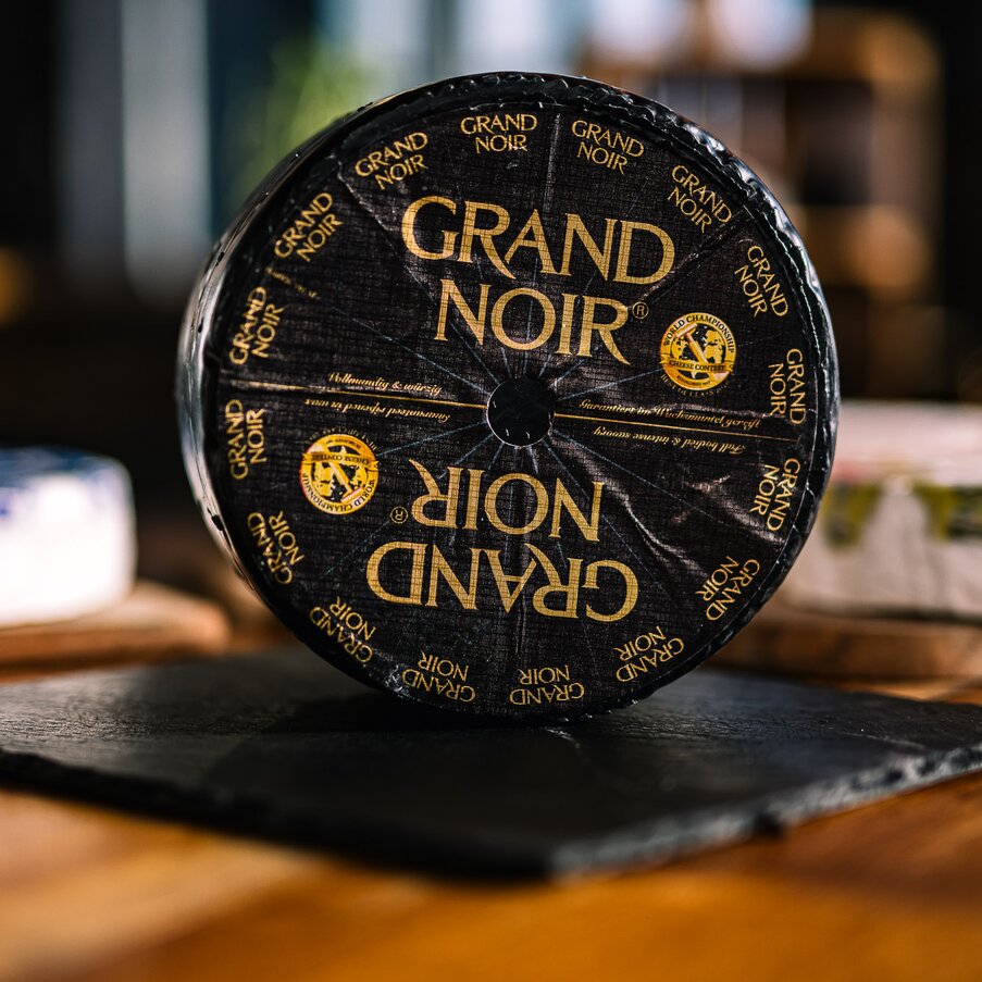 GRAND NOIR